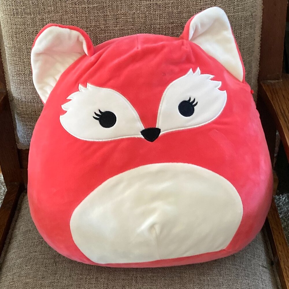 Red Squishmallow Alizeh Fox stuffy